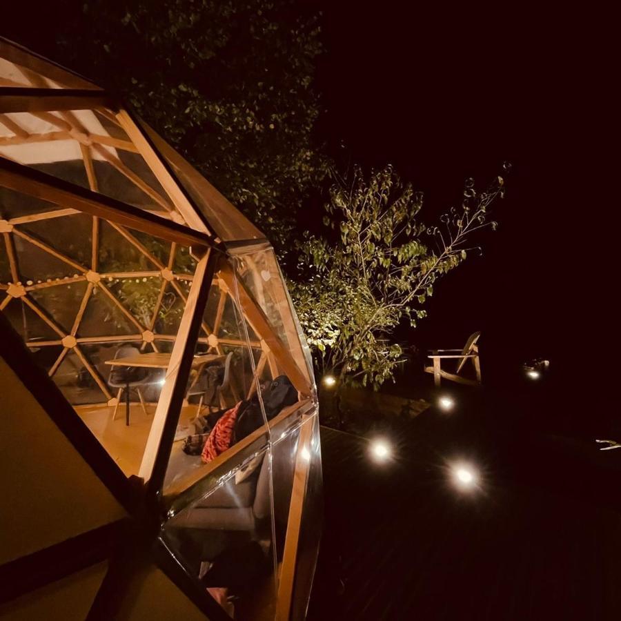 Le Dome Aux Oiseaux Bérig-Vintrange Exterior foto
